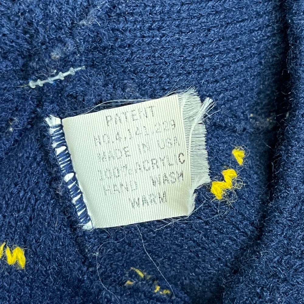 University of Michigan UofM Tassel Hat and Mittens, OS - Picture 16 of 16